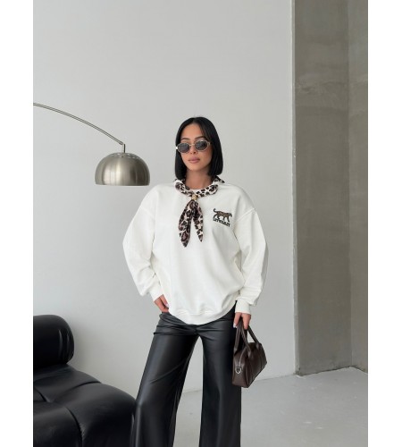  Fular ve Geyik Nakış Detaylı Oversize Sweatshirt Bej