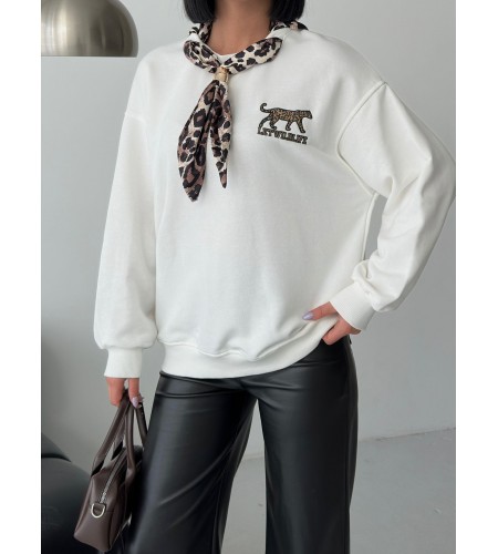  Fular ve Geyik Nakış Detaylı Oversize Sweatshirt Bej