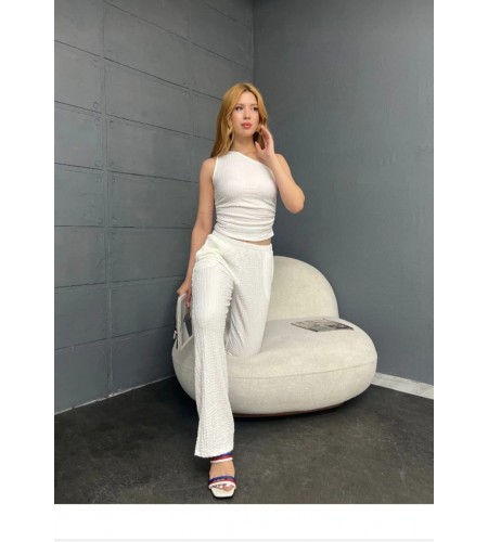 Tek Omuz Gofre Kumaş Beyaz Bluz Pantolon Takım