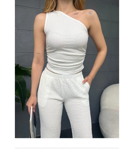 Tek Omuz Gofre Kumaş Beyaz Bluz Pantolon Takım