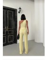 Tek Omuz Gofre Kumaş Sarı Bluz Pantolon Takım