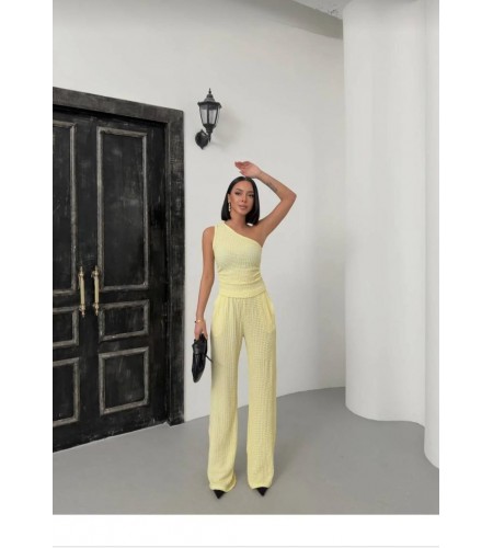 Tek Omuz Gofre Kumaş Sarı Bluz Pantolon Takım