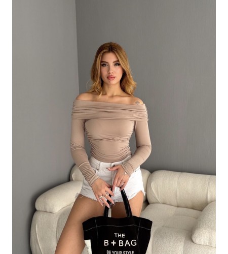 Madonna Yaka Bej Bluz